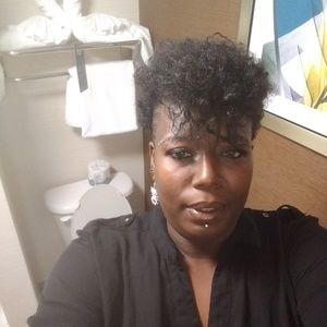 Meet your Posher, Christy